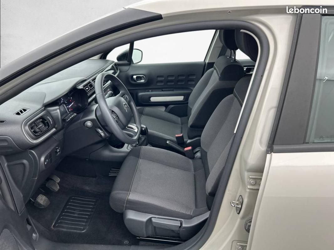 Citroën C3 PureTech 83 ch BVM5 - Plus (image 11)
