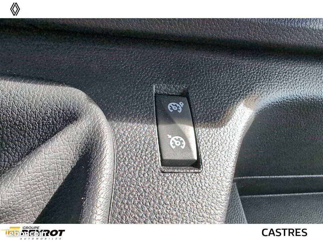Renault master fgn trac f3300 l1h2 blue dci 110 confort (image 19)