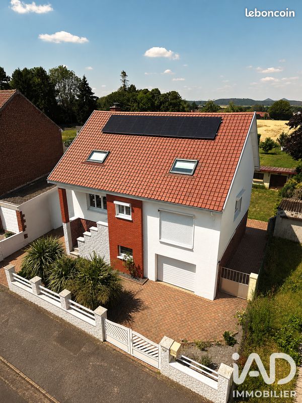 Maison 7 pièces 156 m² · à Vimy · 156 m² · 299 000 €