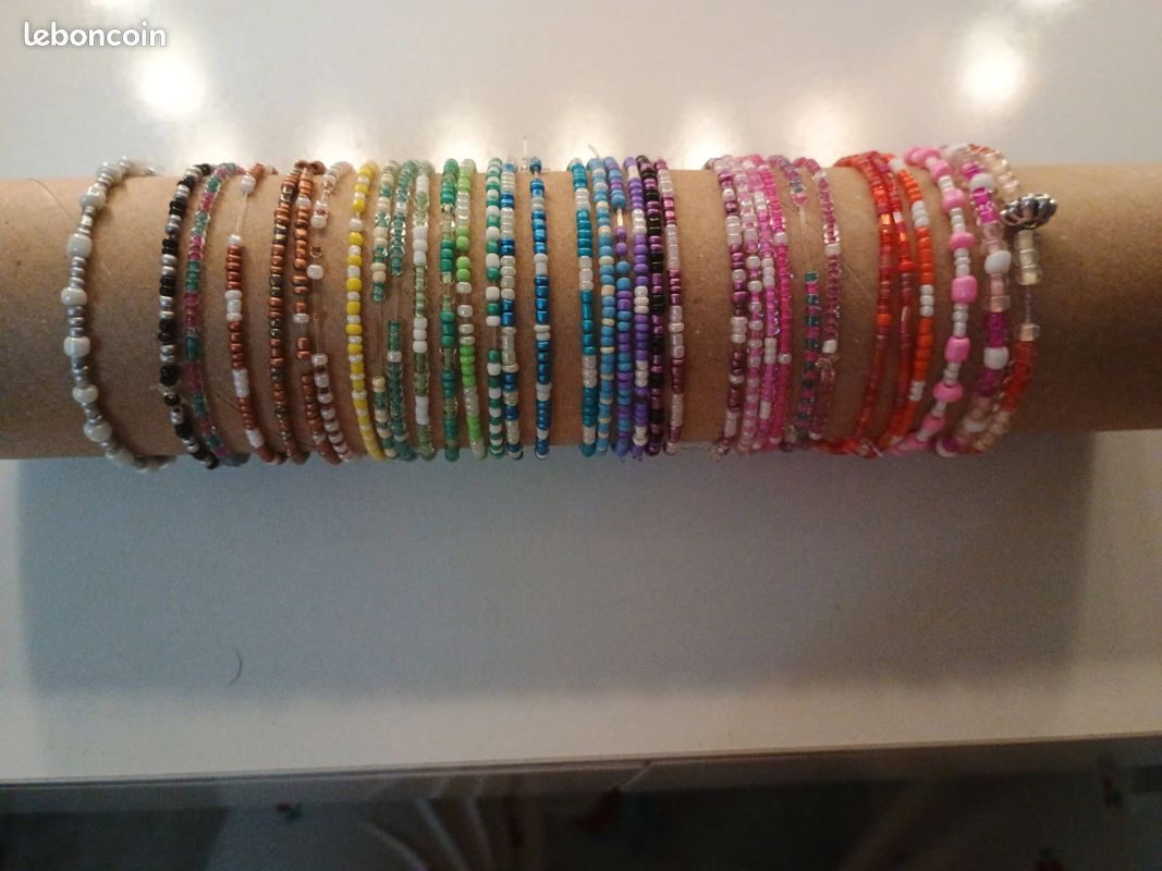 Bracelet Coloré Avec Perles En Pierres Naturelles - Occasion - Modèle (9-39/1)