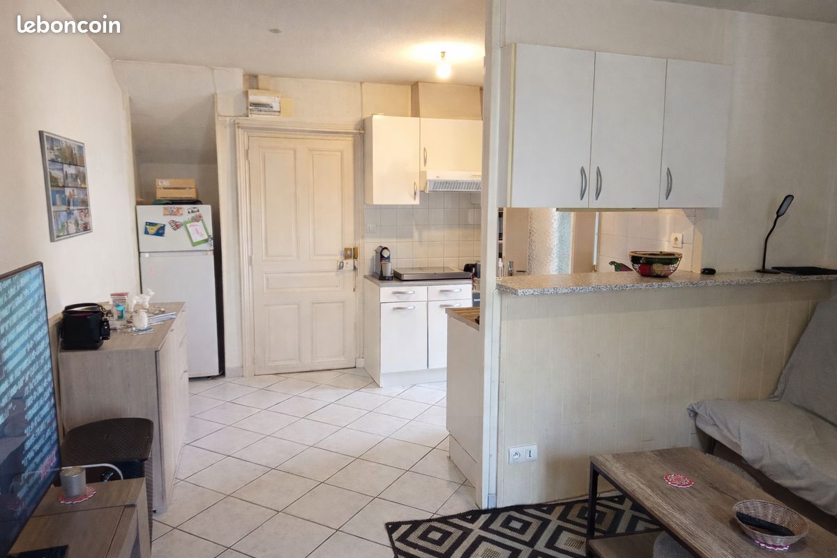 Appartement 1 pièce 24 m² · à Riom · 23,5 m² · 44 500 €
