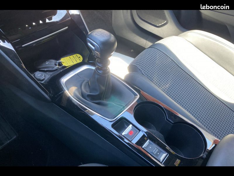 Peugeot 2008 PureTech 130 S&S BVM6 GT (image 23)