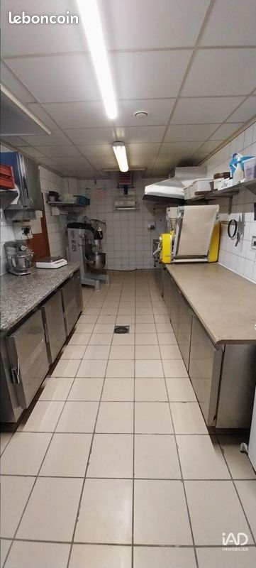 Boulangerie 280 m² LA GOUTELLE (image 4)