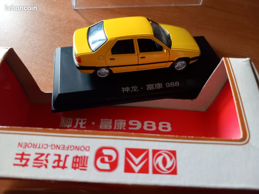 DONGFENG Citroën ZX Rouge 4 Portes – Miniature 1/43 – Occasion état Neuf