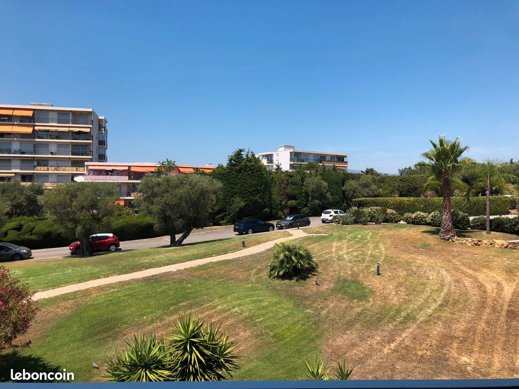 Appartement 1 pièce 28 m² · à Antibes · 28,1 m² · 189 800 €