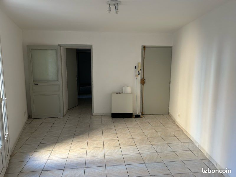 Appartement 3 pièces 49 m² · à Sisteron · 49 m² · 550 €