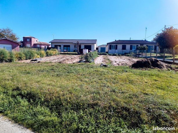 Terrain 575 m² Laroque