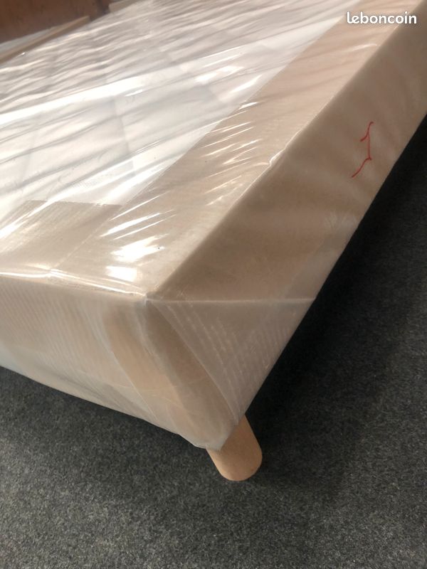 Sommier neuf 140 x 190 + 4 pieds (image 2)