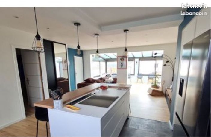 Loue maison 7 pièces 132 m2