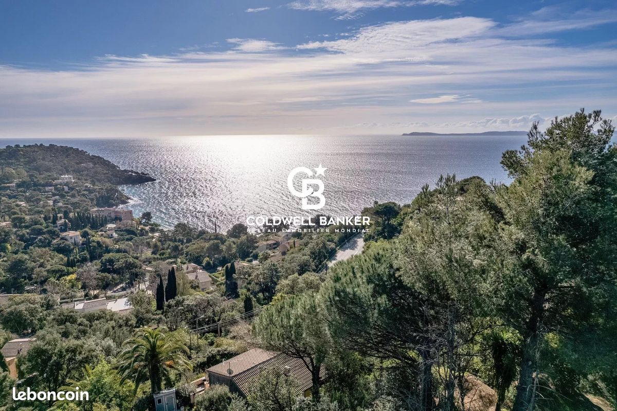 Maison 7 pièces 150 m² · à Rayol-Canadel-sur-Mer · 150 m² · 1 500 000 €