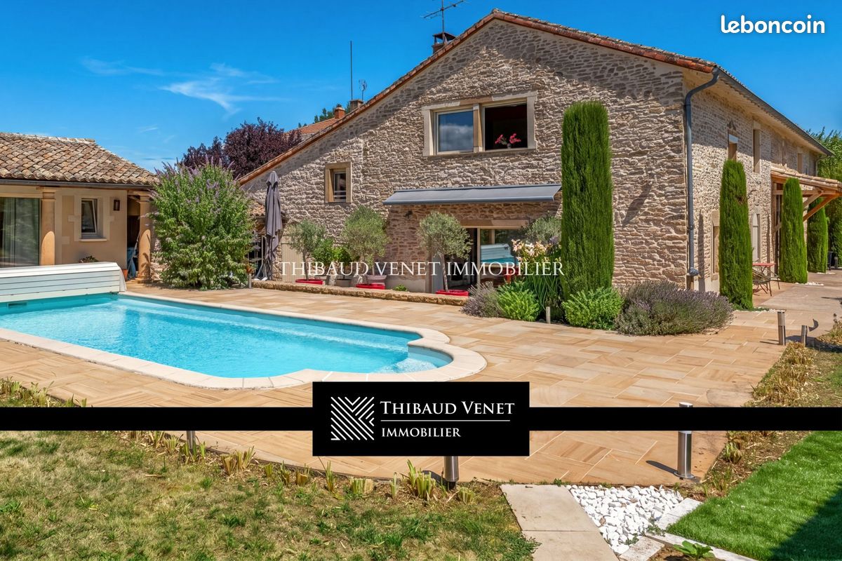 Maison 10 pièces 400 m² · à Cluny · 400 m² · 1 100 000 €
