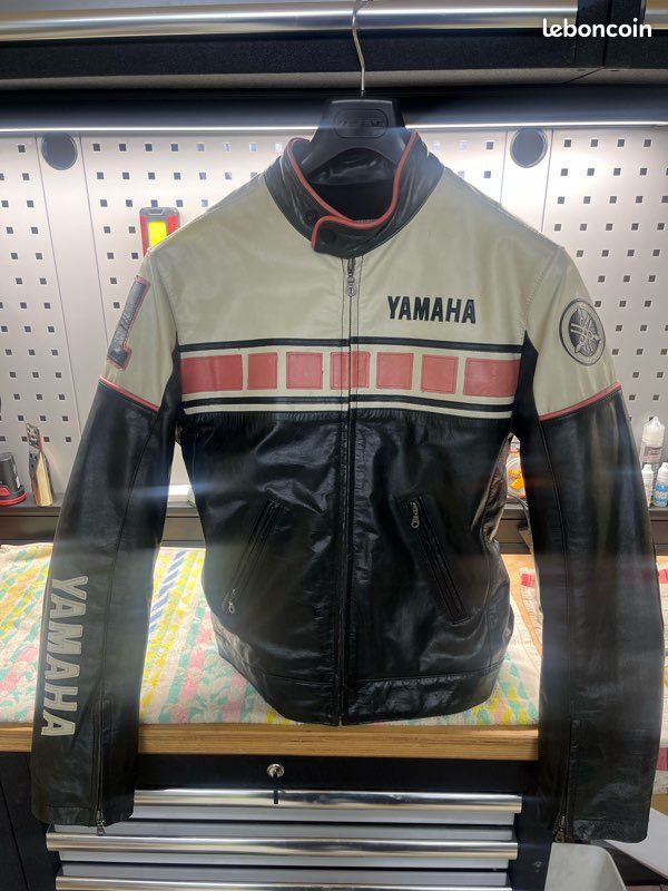 Veste cuir moto yamaha Vêtements