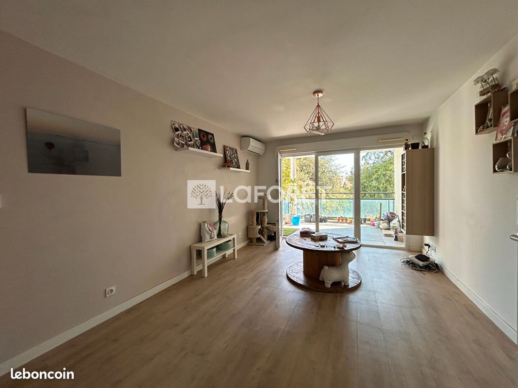 Appartement 3 pièces 63 m² · à Saint-Laurent-du-Var · 63 m² · 352 000 €