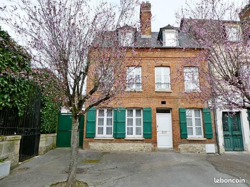 Maison 7 pièces 118 m² · à Gournay-en-Bray · 118 m² · 128 000 €