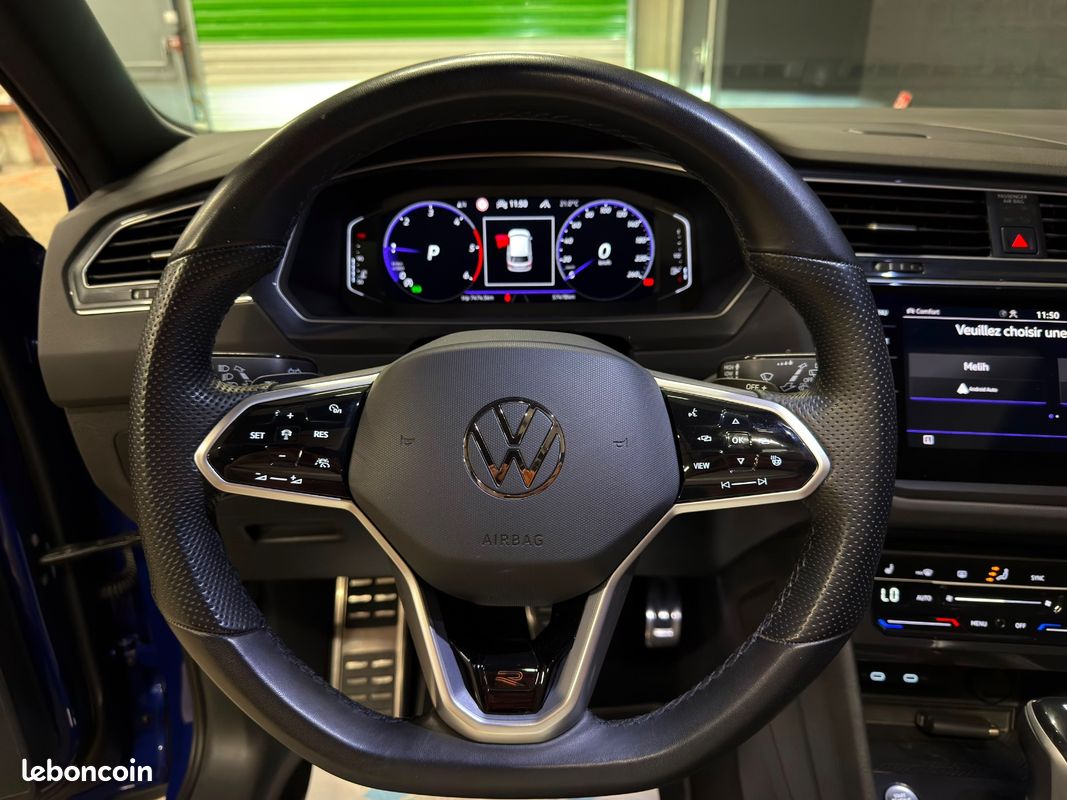 VOLKSWAGEN TIGUAN 2.0 TDI 150ch DSG7 R-Line Exclusive TOIT OUVRANT (image 11)