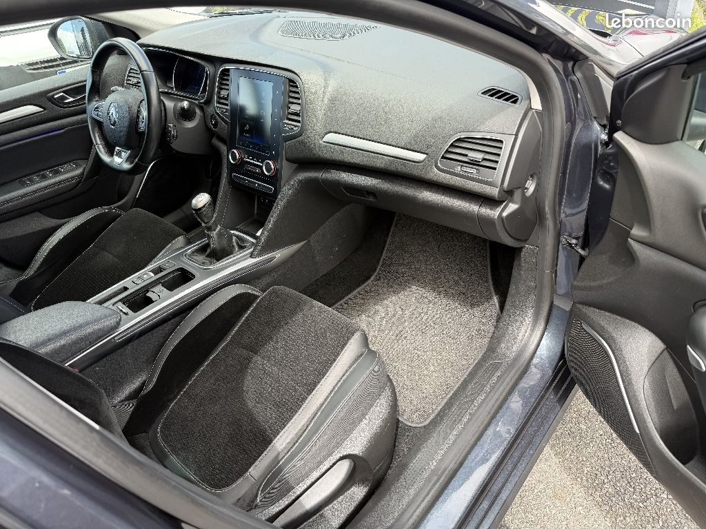 Renault Mégane IV Berline 1.2 TCe 130 Energy Intens (image 15)