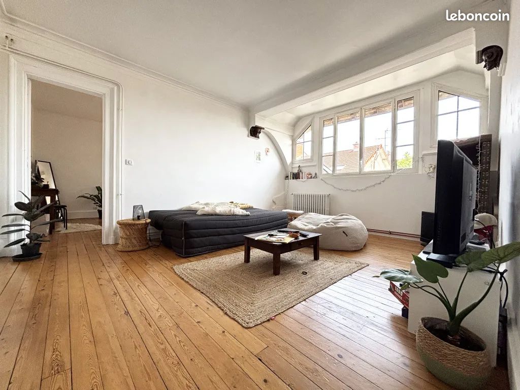 Appartement 6 pièces 148 m² · à Limoges · 148 m² · 1 100 €/mois