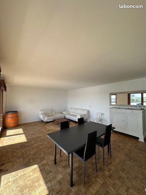 Appartement meublé 3 pièces 90m2 - Bordeaux 33300 Maritime (image principale 0)