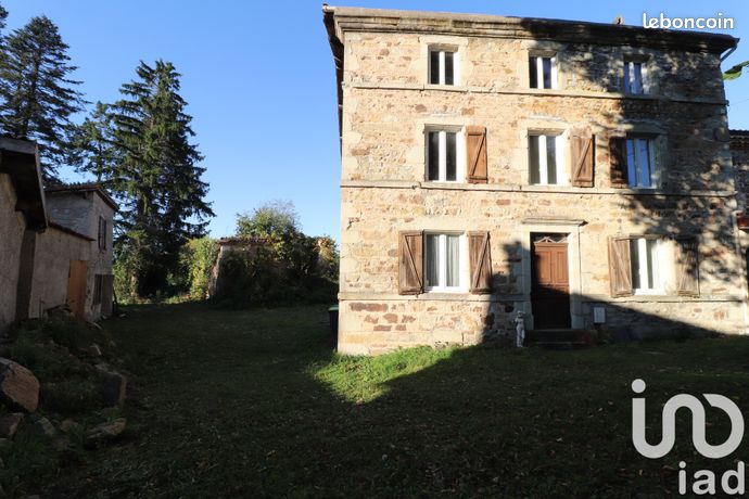 Maison 9 pièces 205 m²