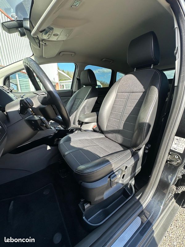FORD KUGA 2.0 TDCI ÉDITION TITANIUM 4X4 POWERSHIFT DE 140 Cv GARANTIE CONSTRUCTEUR (image 3)