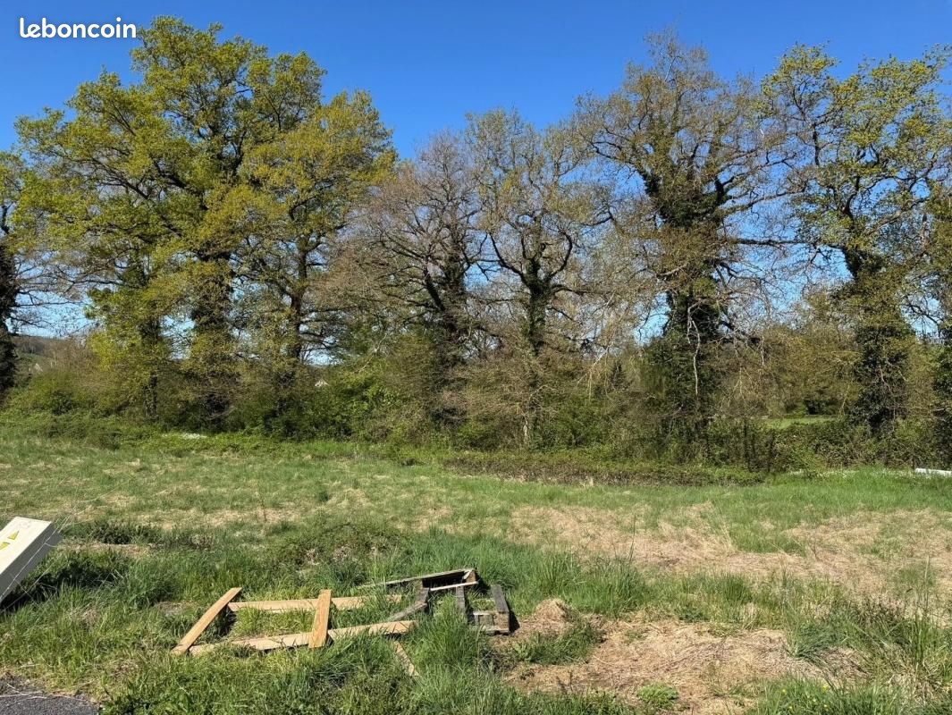 Terrain 649 m² Montrozier · 56 500 €