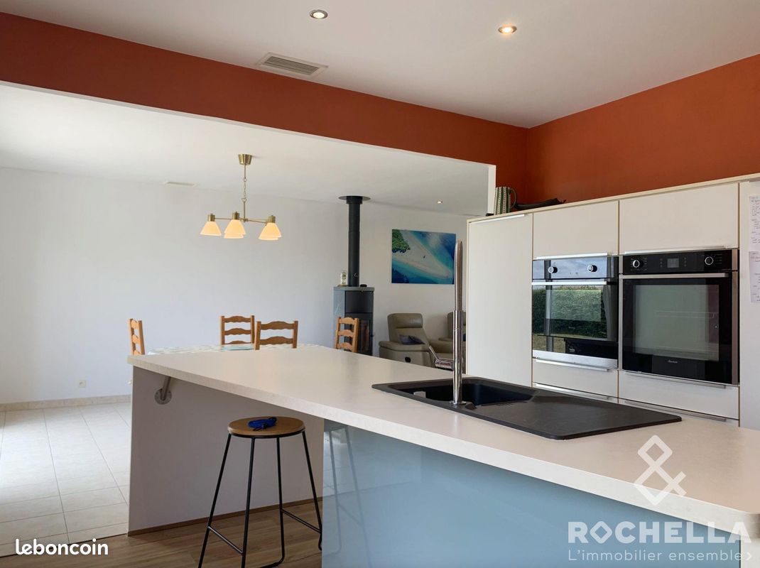 Maison 8 pièces 152 m² · à Thairé · 152 m² · 349 900 €