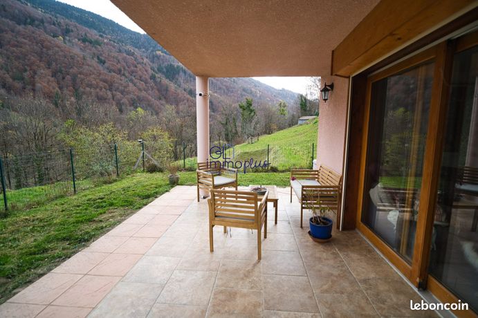 Maison 8 pièces 202 m²