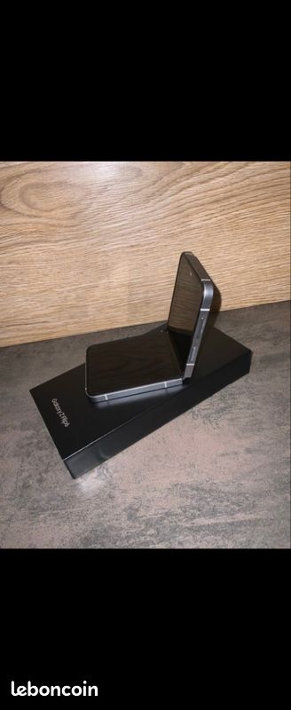 Samsung zflip6 (image 2)