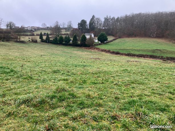Terrain 1 683 m² Lacapelle Viescamp