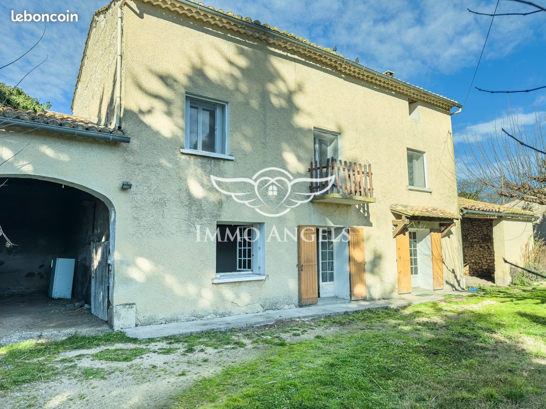 Maison 8 pièces 158 m² · à Le Thor · 158 m² · 294 000 €