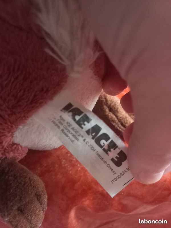 Peluche Scratina ( l'âge de glace 3) (image 6)