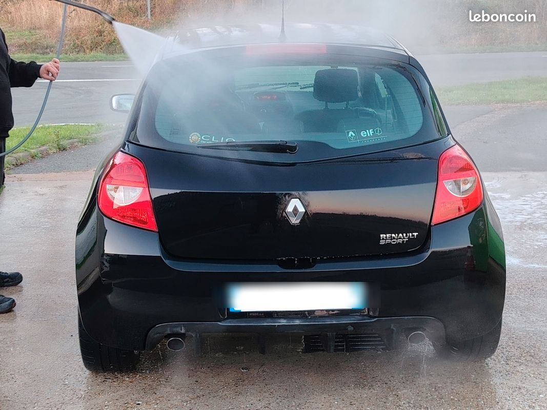 Renault Clio 3 RS (image 3)