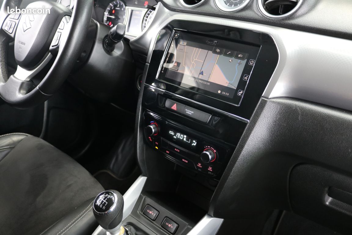 Suzuki Vitara 4x4 1.6 DDiS 120 ch Pack Allgrip BVM6 (image 29)