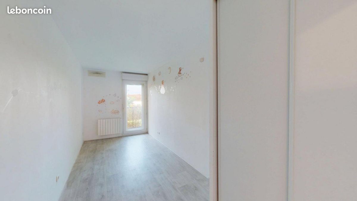 Appartement a louer noisy-le-grand - 3 pièce(s) - 59 m2 - Surfyn