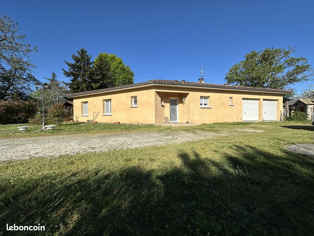 Maison 5 pièces 110 m² · à Saint Aulaye-Puymangou · 110 m² · 230 000 €