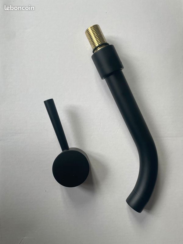 Robinet encastrable noir mat (image 1)