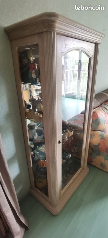 Vitrine (image 3)