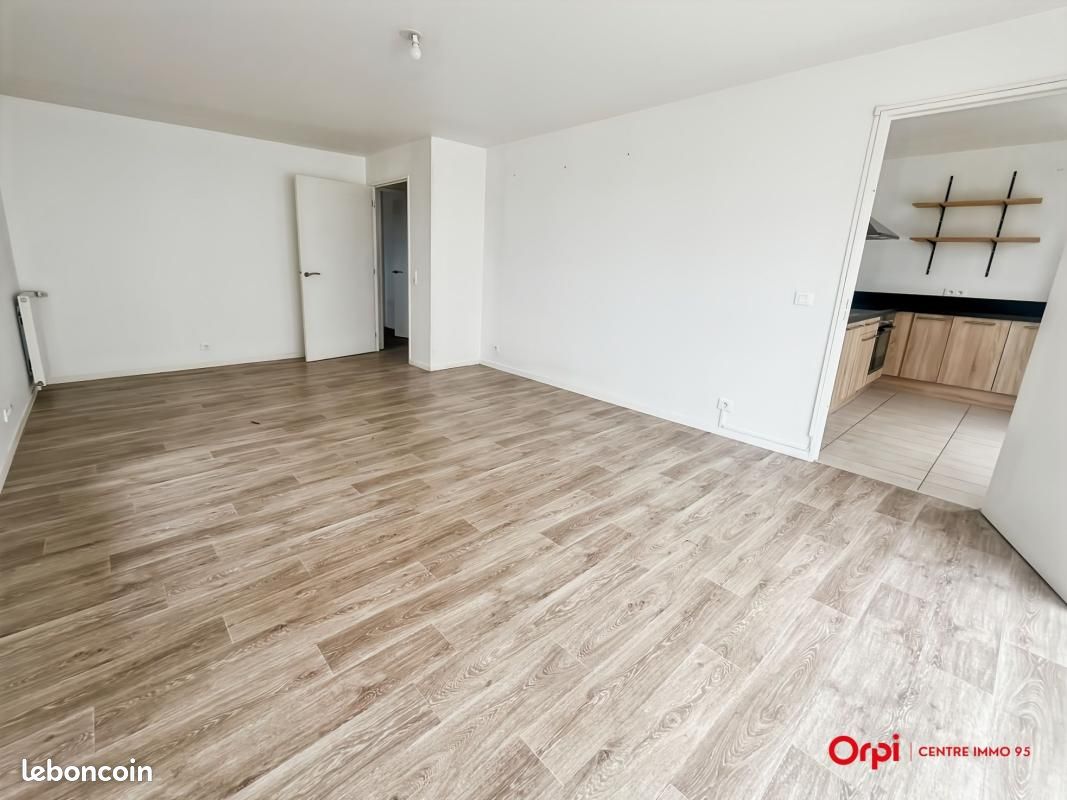 Appartement 5 pièces 95 m² · à Cergy · 95 m² · 250 000 €