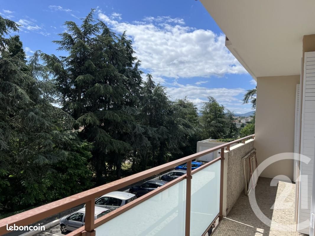 Appartement 4 pièces 89 m² · à Annonay · 89 m² · 720 €