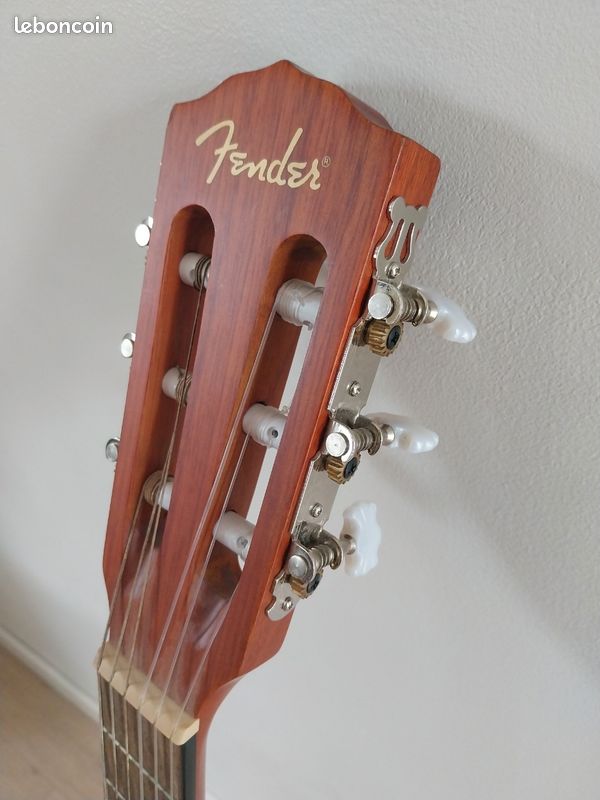 Guitare acoustique enfant (image 3)