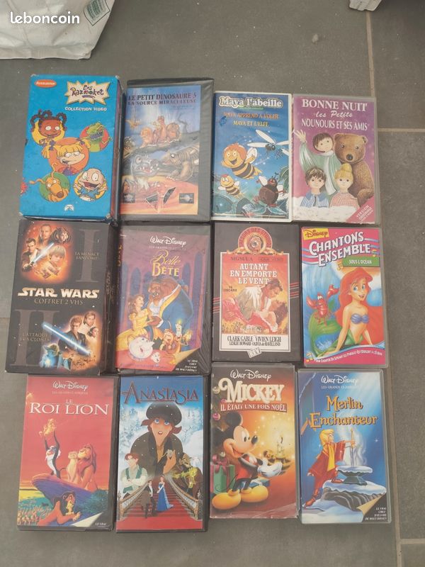 Lot 20 VHS Disney & films cultes - Collection vintage (image 1)