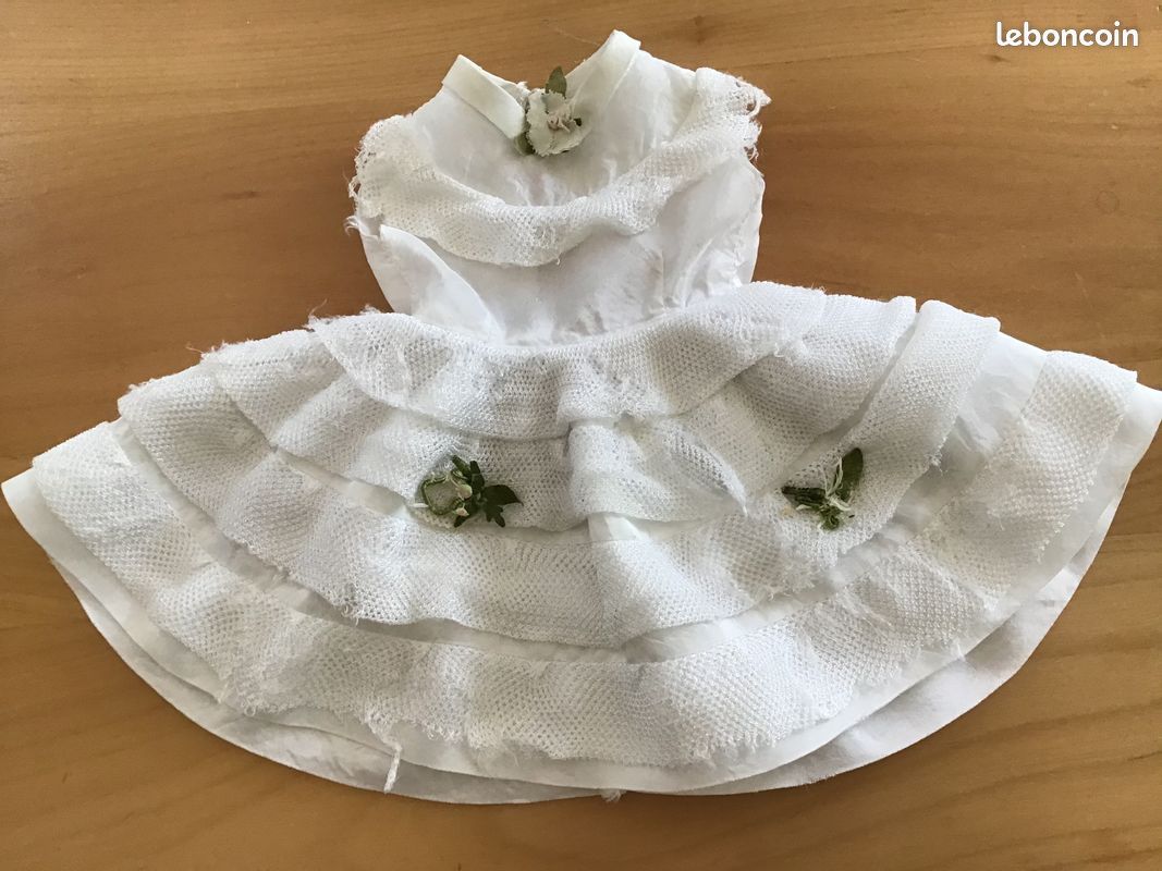 Les Poupees D'autrefois - MAGNIFIQUE POUPEE FRANCOISE DE MODES ET TRAVAUX EN PARFAIT ETAT D'ORIGINE Les Poupees D'autrefois - MAGNIFIQUE POUPEE FRANCOISE DE MODES ET TRAVAUX EN PARFAIT ETAT D'ORIGINE