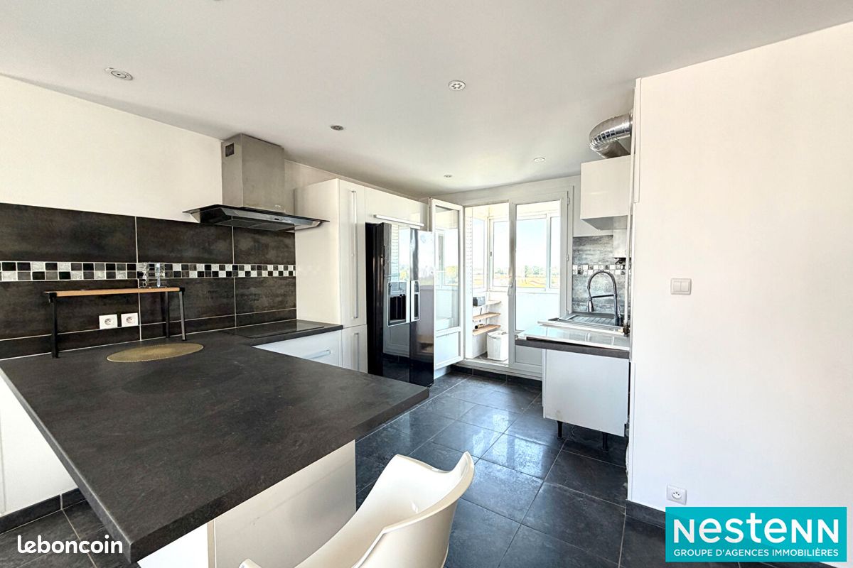 Appartement 4 pièces 62 m² · à Vaulx-en-Velin · 62 m² · 129 000 €