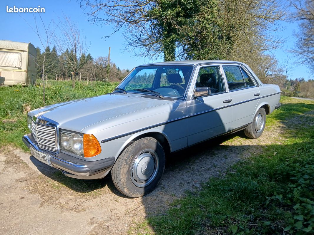 Mercedes 240D W123 (image 16)