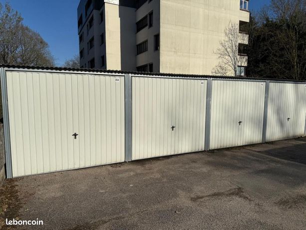 Parking 15 m² Champs Sur Marne