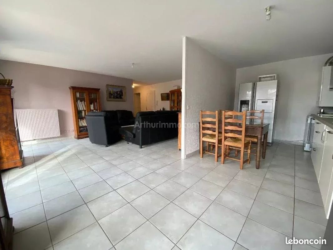 Appartement 4 pièces 89 m² · à Saint-Martin-d'Hères · 89 m² · 255 000 €