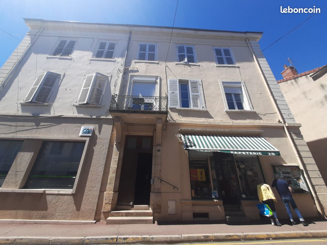 Local commercial 1 pièce 1 m² · à La Clayette · 1 m² · 250 000 €