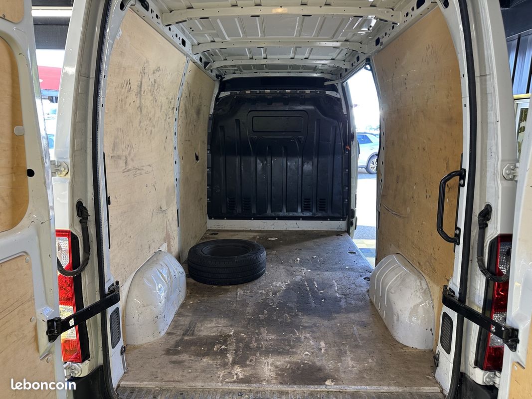 Renault MASTER III FG F3300 L2H2 2.3 DCI 135CH CONFORT E6 (image 11)
