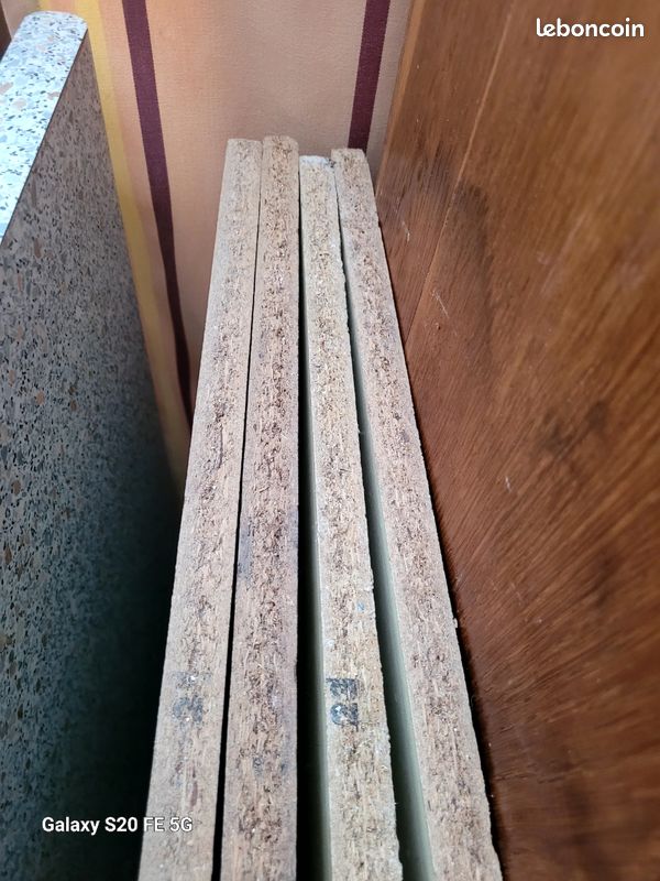 Lot 4 tablettes 98x43 x2 cm épais Mélaminé bois Très bon état (image 2)