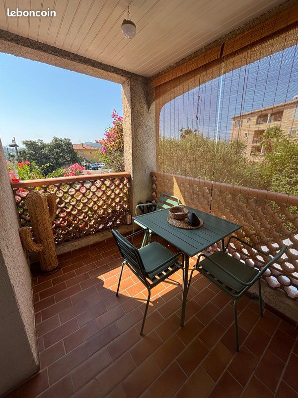 Appartement 3 pièces 55 m² · à Bormes-les-Mimosas · 55 m² · 1 050 €